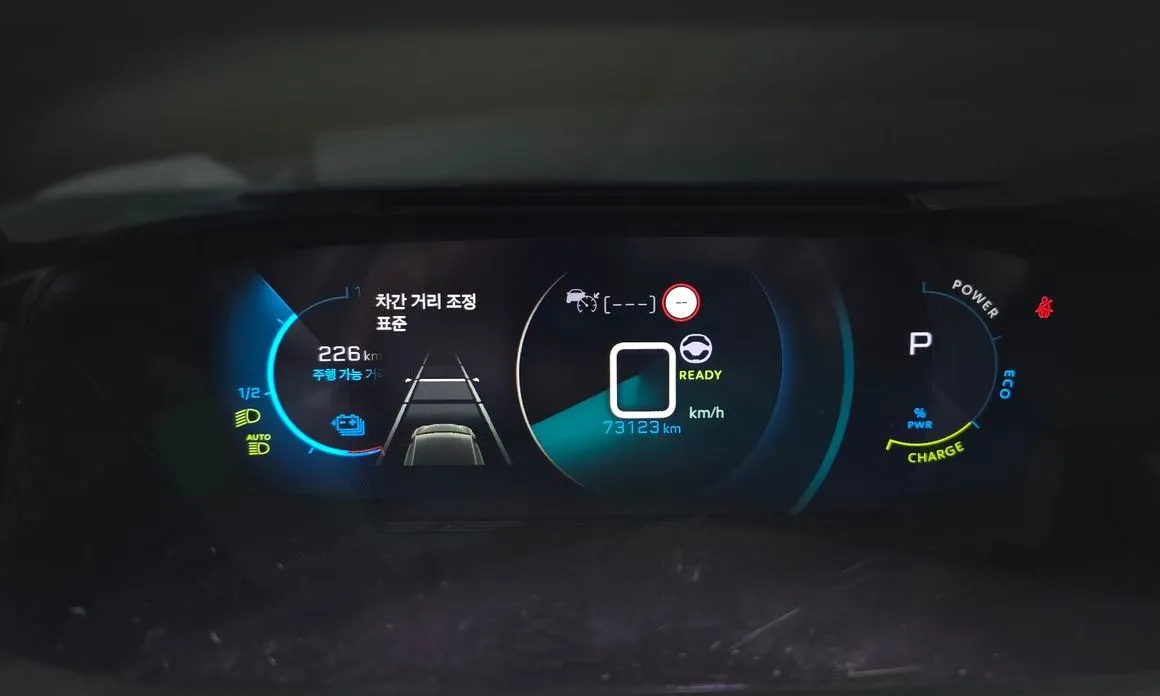 Peugeot 208 2021 из KR, фото 8