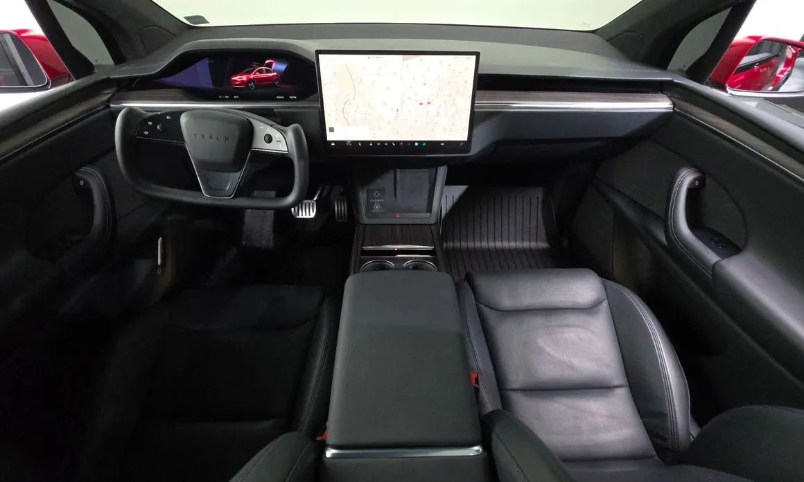 Tesla Model X — фото 8
