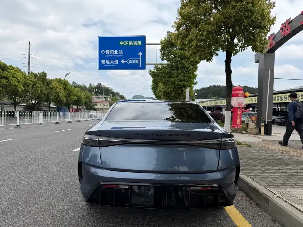 BYD Seal — фото 8