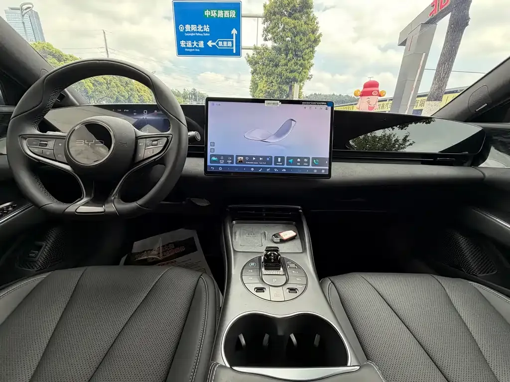 BYD Seal — фото 6