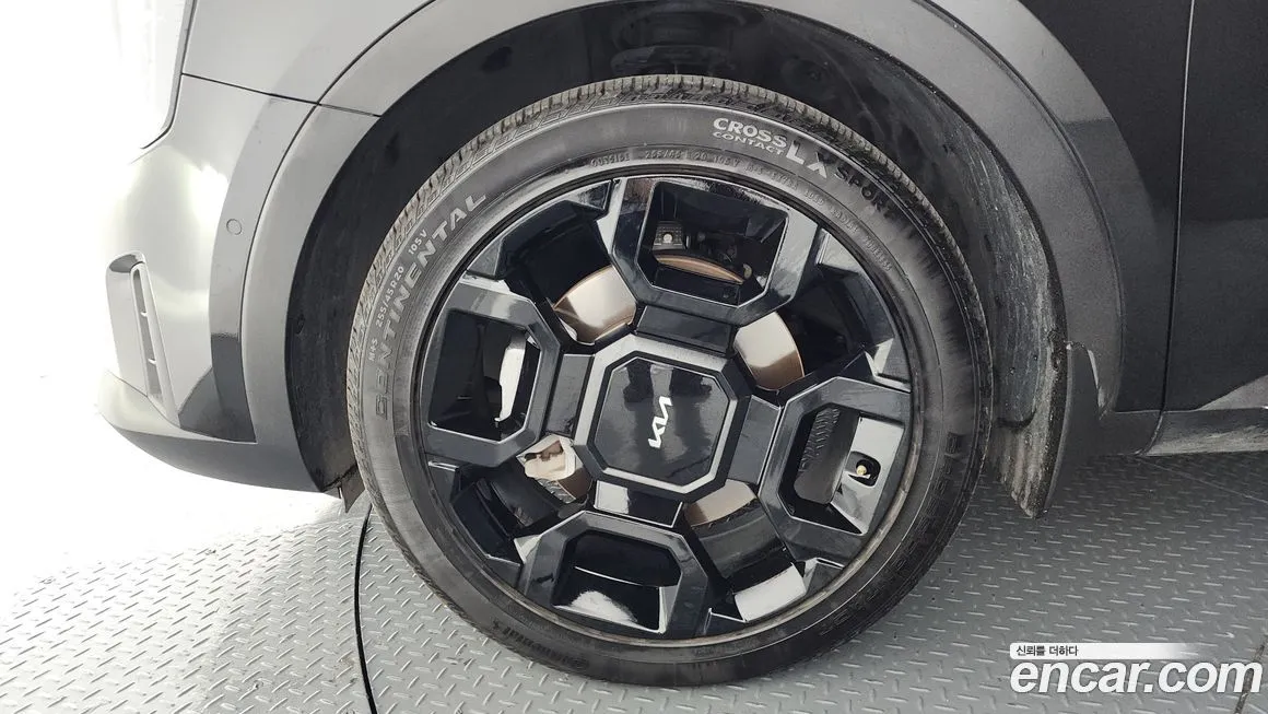 Kia Sorento — фото 9