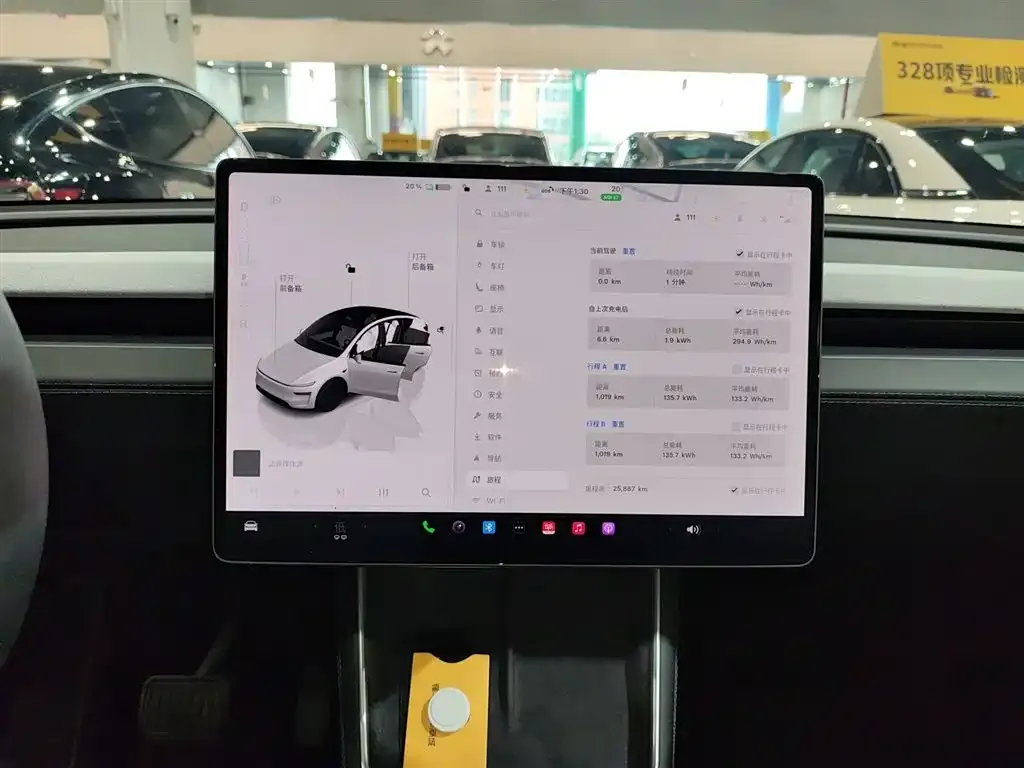 Tesla Model Y — фото 4