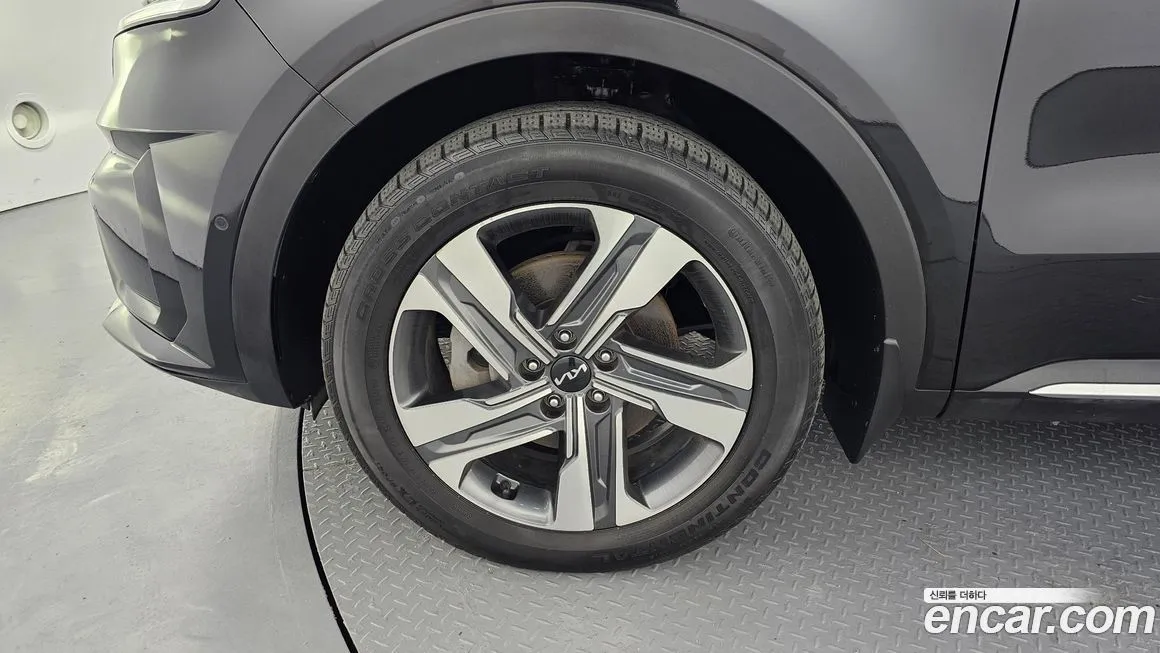 Kia Sorento — фото 9