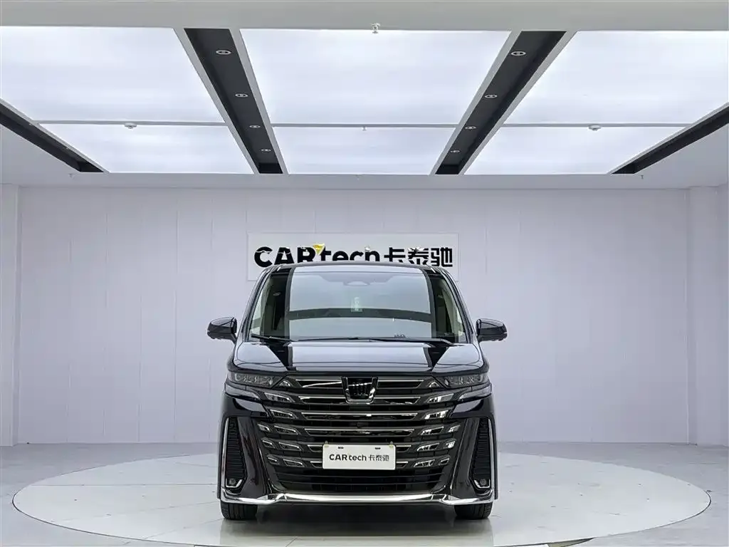 Toyota Vellfire — фото 9