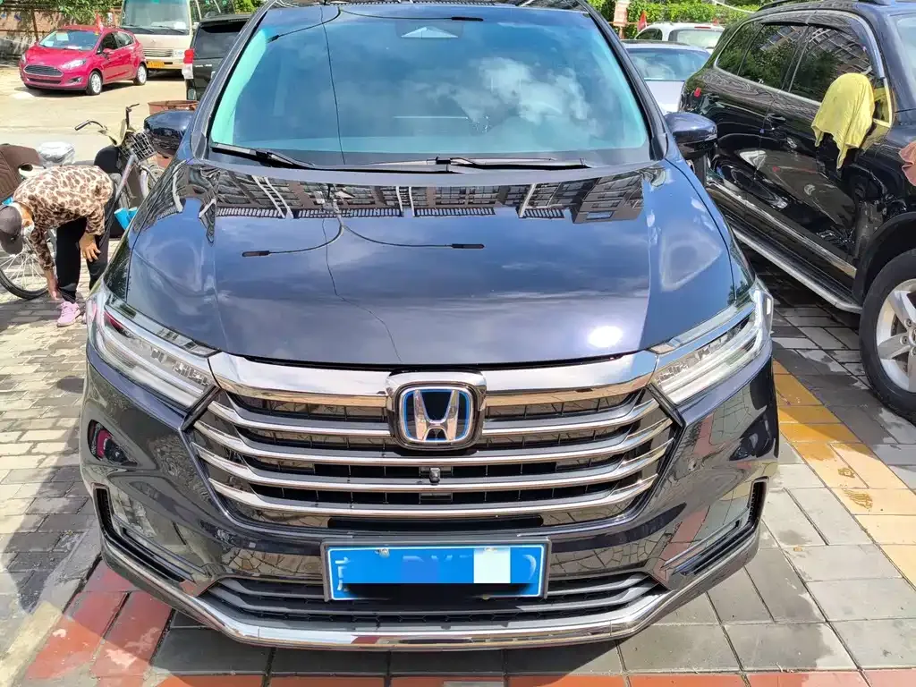 Honda Odyssey — фото 10