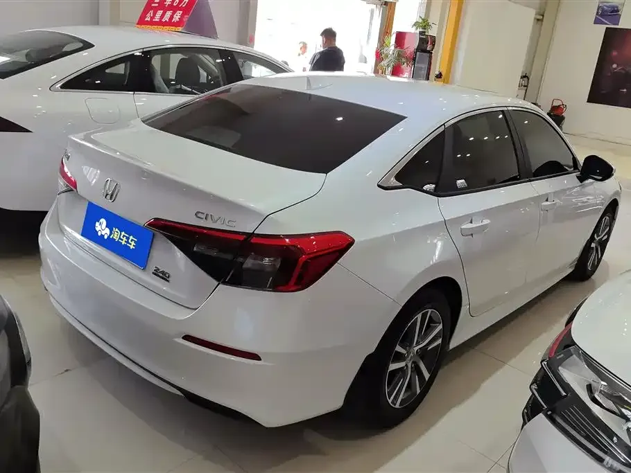 Honda Civic — фото 9
