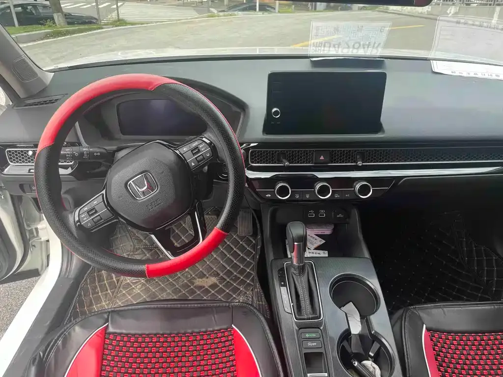 Honda Civic — фото 8