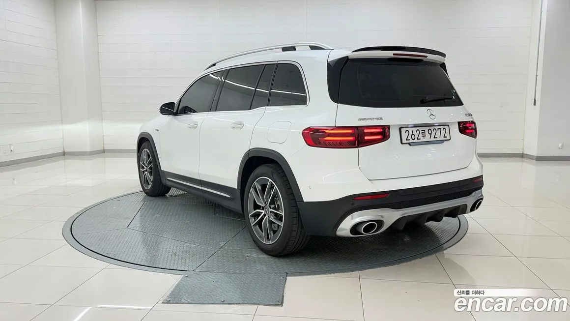 Mercedes-Benz GLB-Class — фото 10