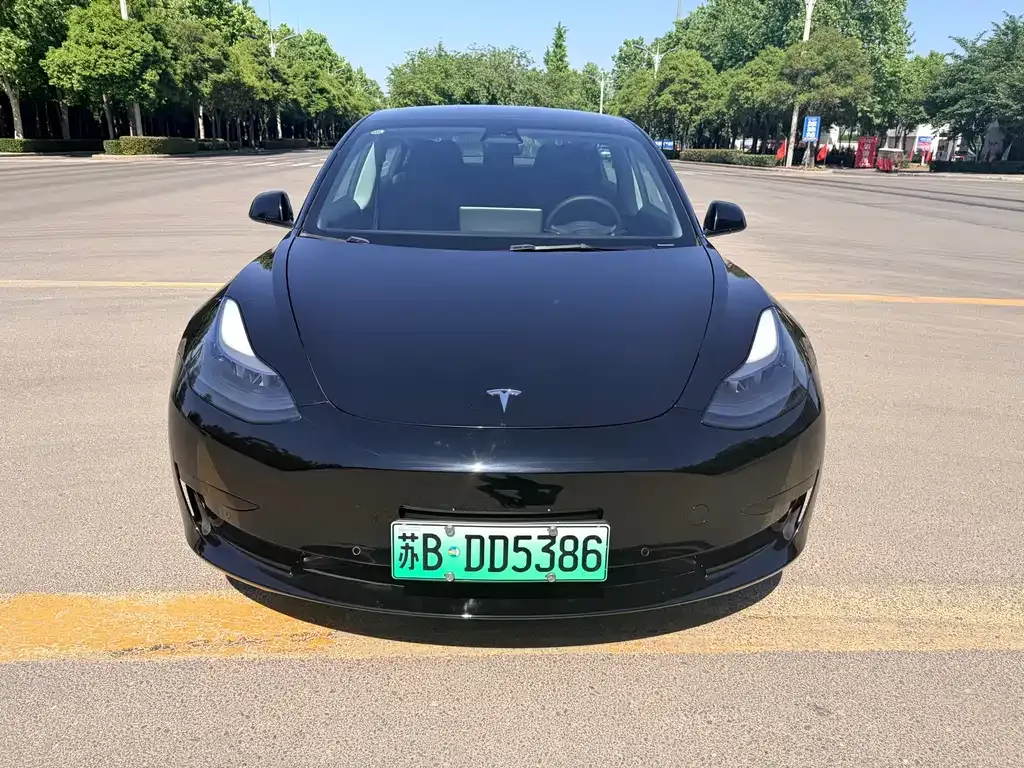 Tesla Model 3 — фото 8