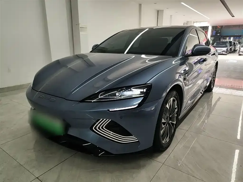 BYD Seal — фото 8