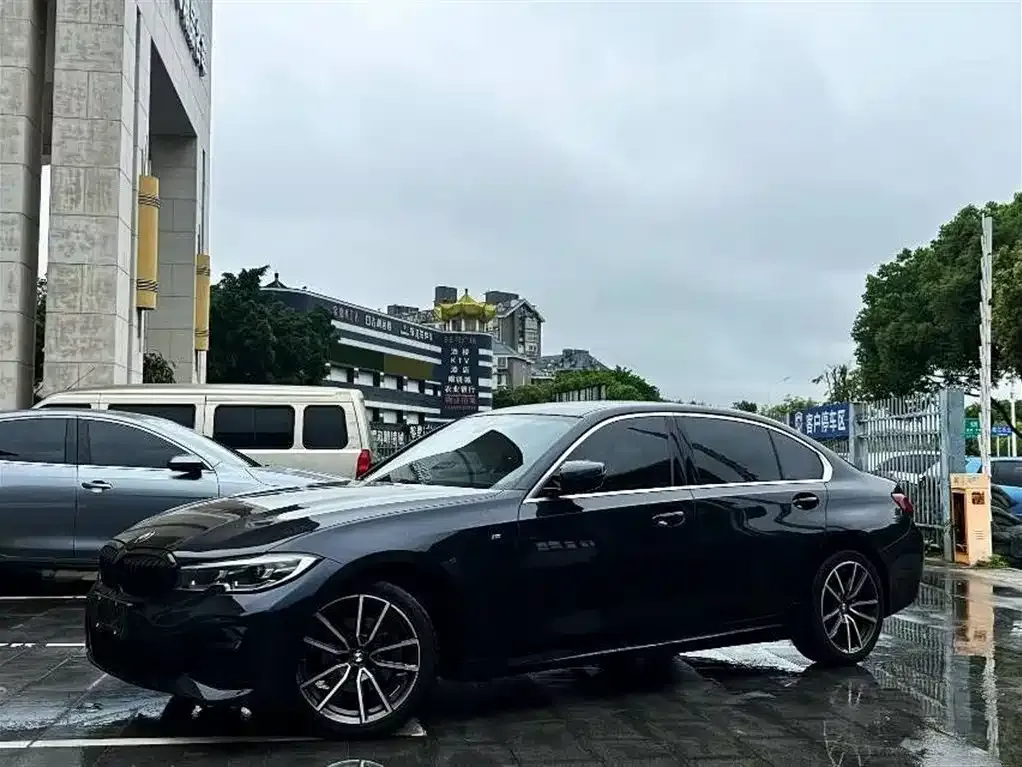 BMW 3 Series — фото 1