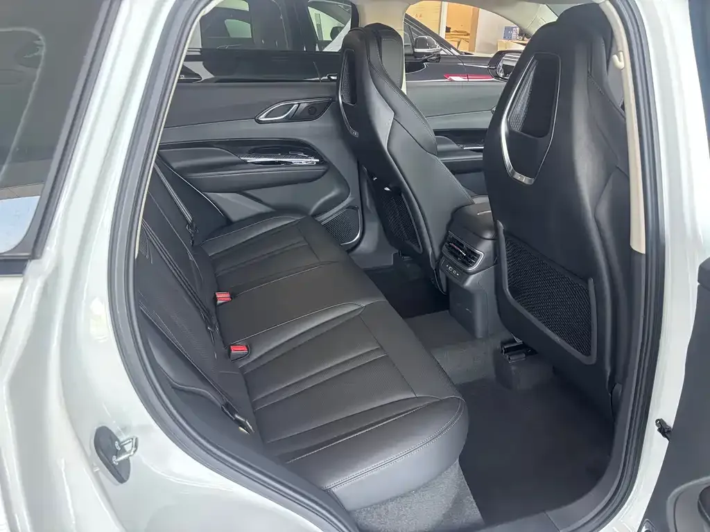 Hongqi HS3 2025 из CN, фото 3