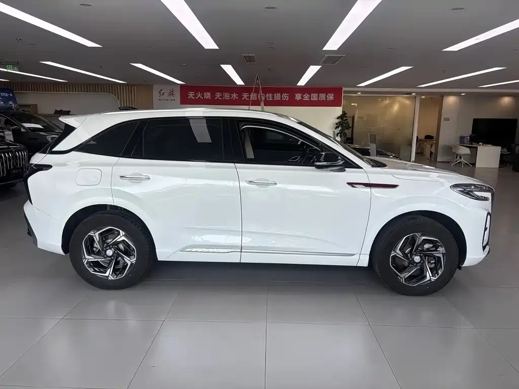 Hongqi HS3 2025 из CN, фото 2
