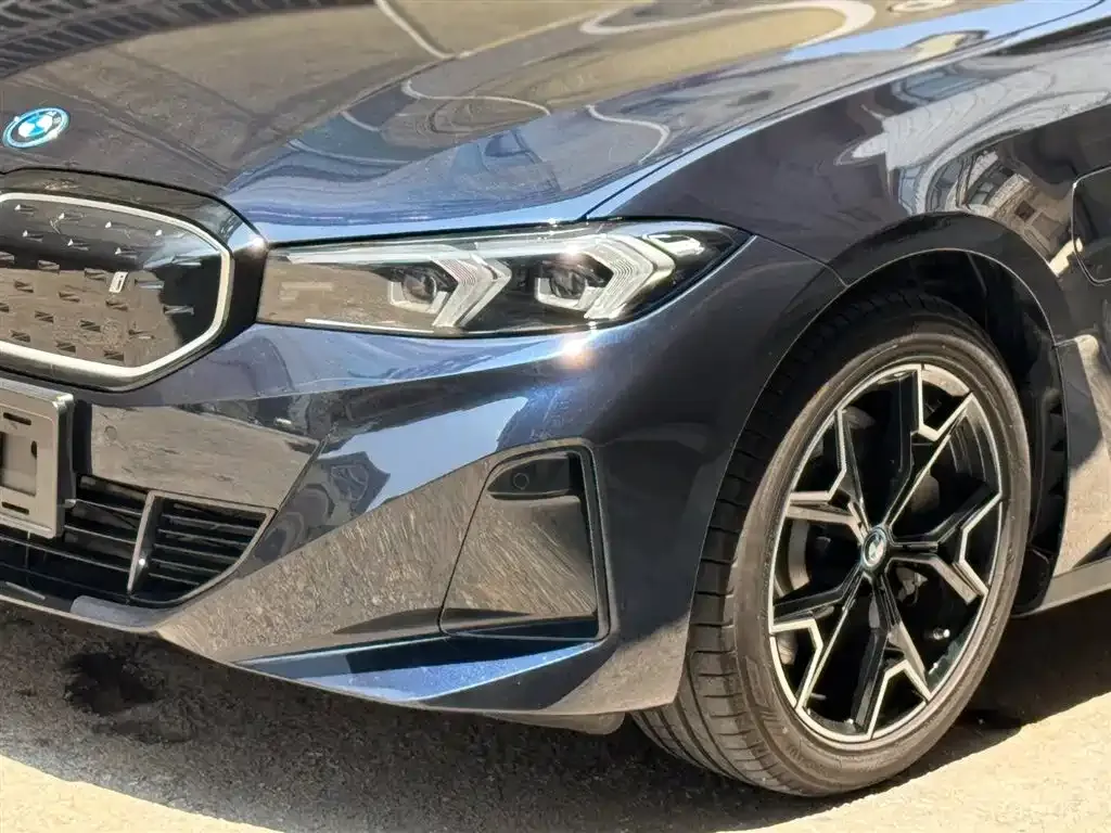 BMW i3 2024 из CN, фото 3