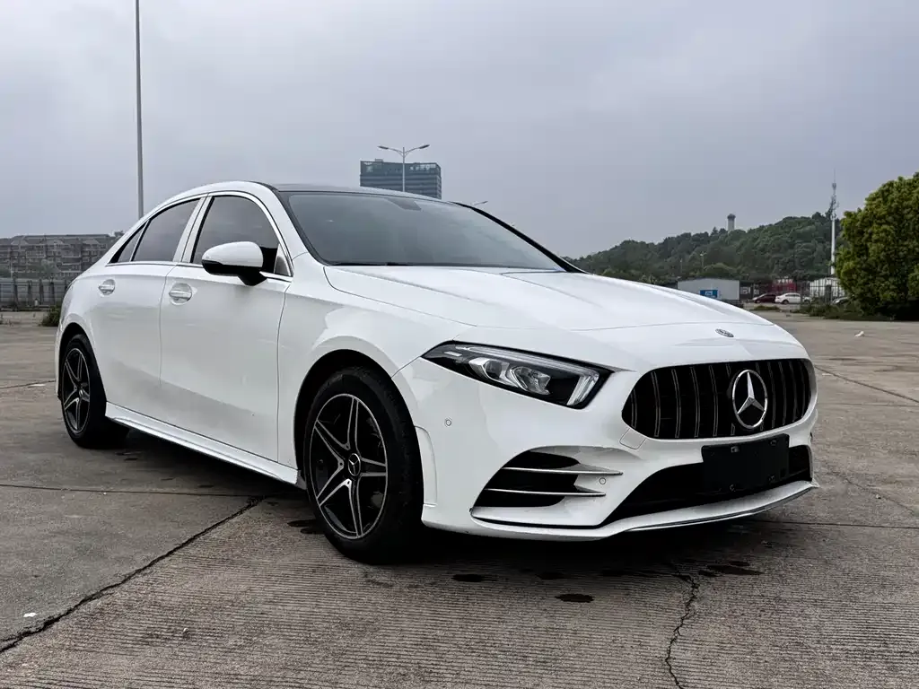 Mercedes-Benz A-Class — фото 10