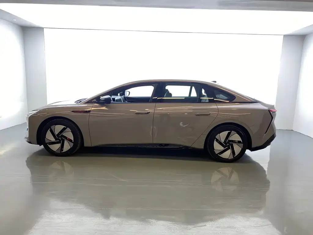 Hongqi EH7 — фото 3