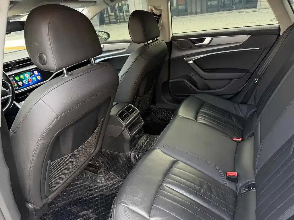 Audi A7 2021 из CN, фото 6