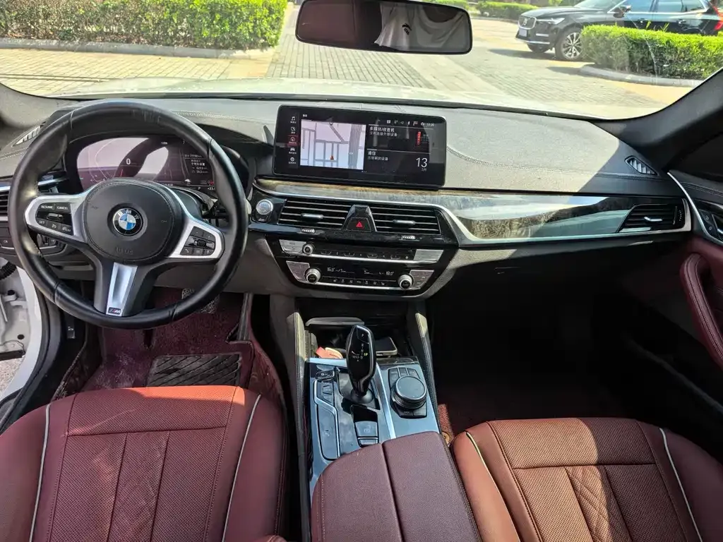 BMW 5 Series — фото 2