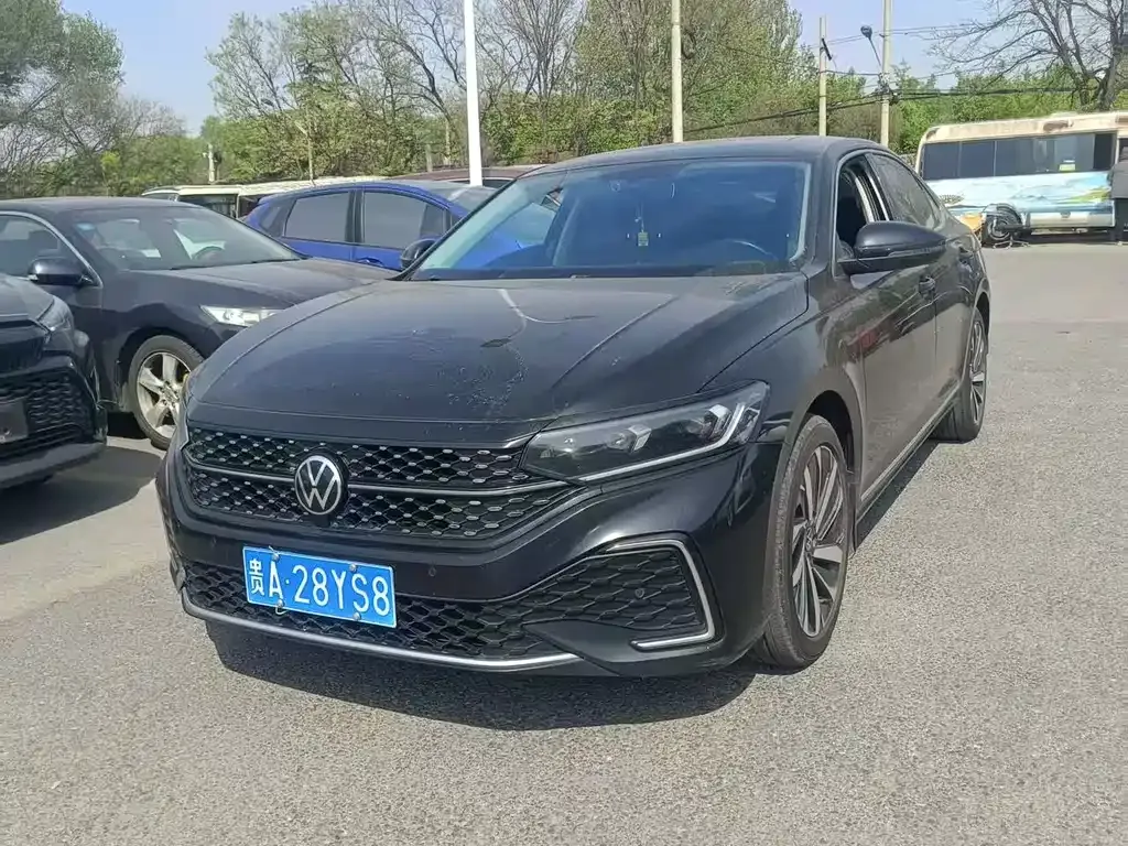 Volkswagen Passat — фото 9