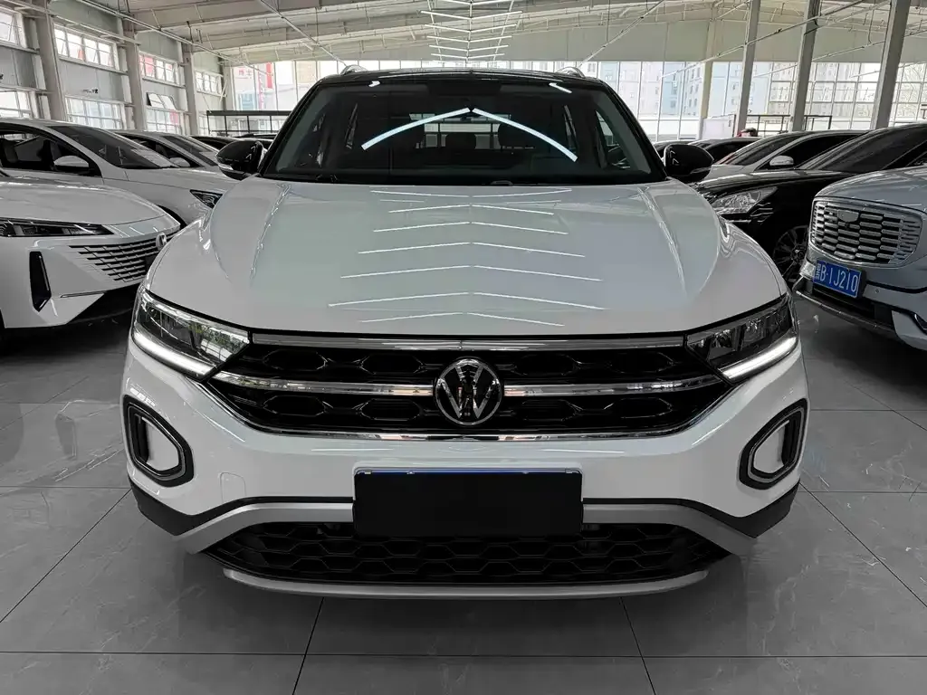 Volkswagen T-Roc — фото 4