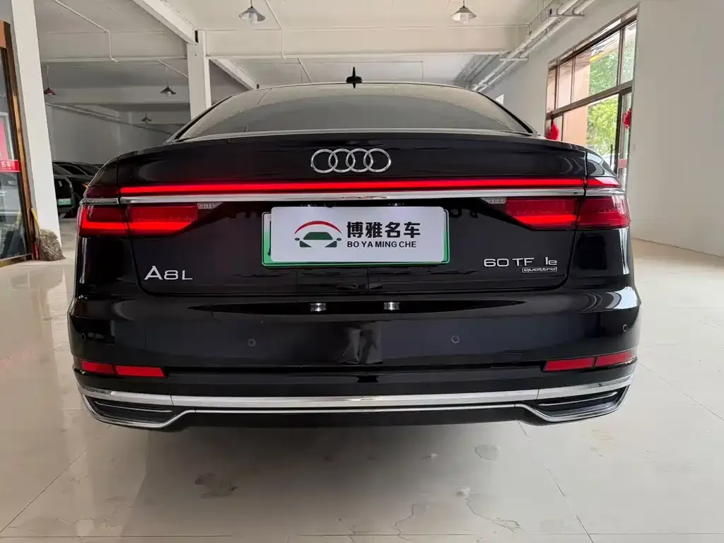 Audi A8 2021 из CN, фото 7
