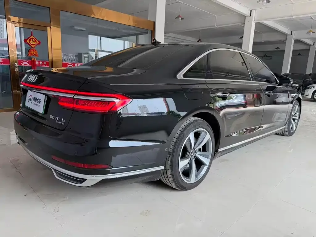 Audi A8 2021 из CN, фото 3