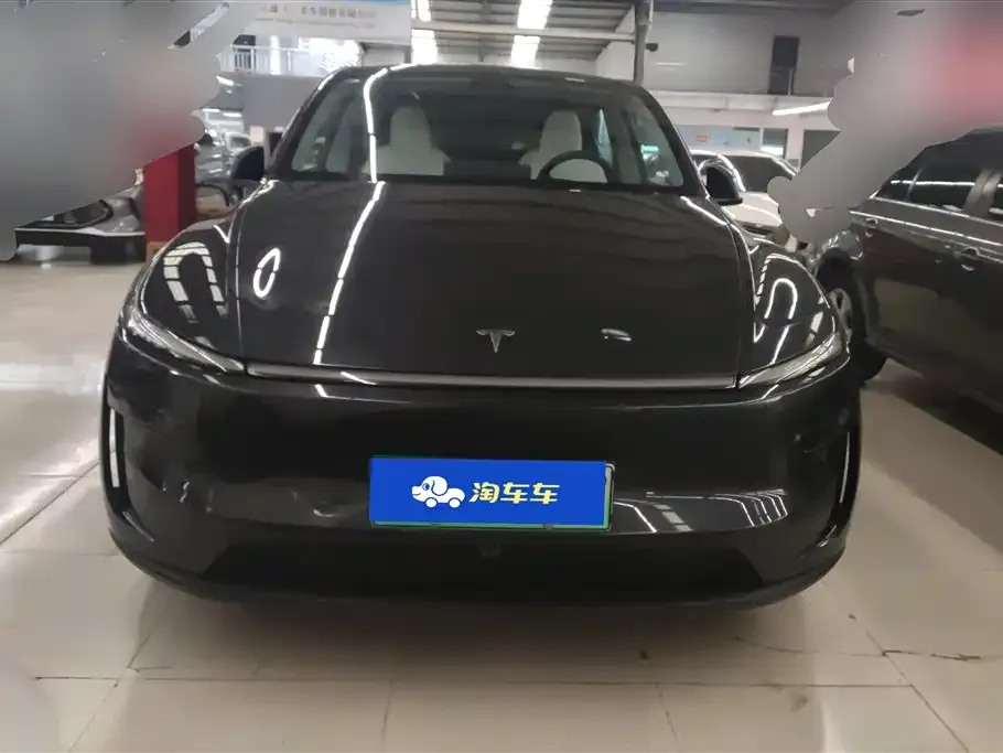 Tesla Model Y 2025 из CN, фото 5