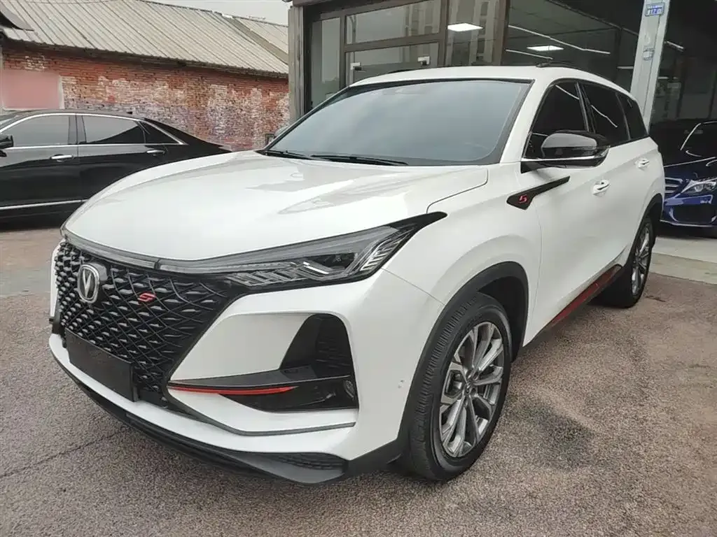 Changan CS75PLUS — фото 1