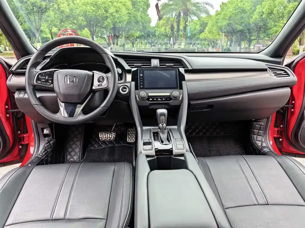 Honda Civic — фото 5