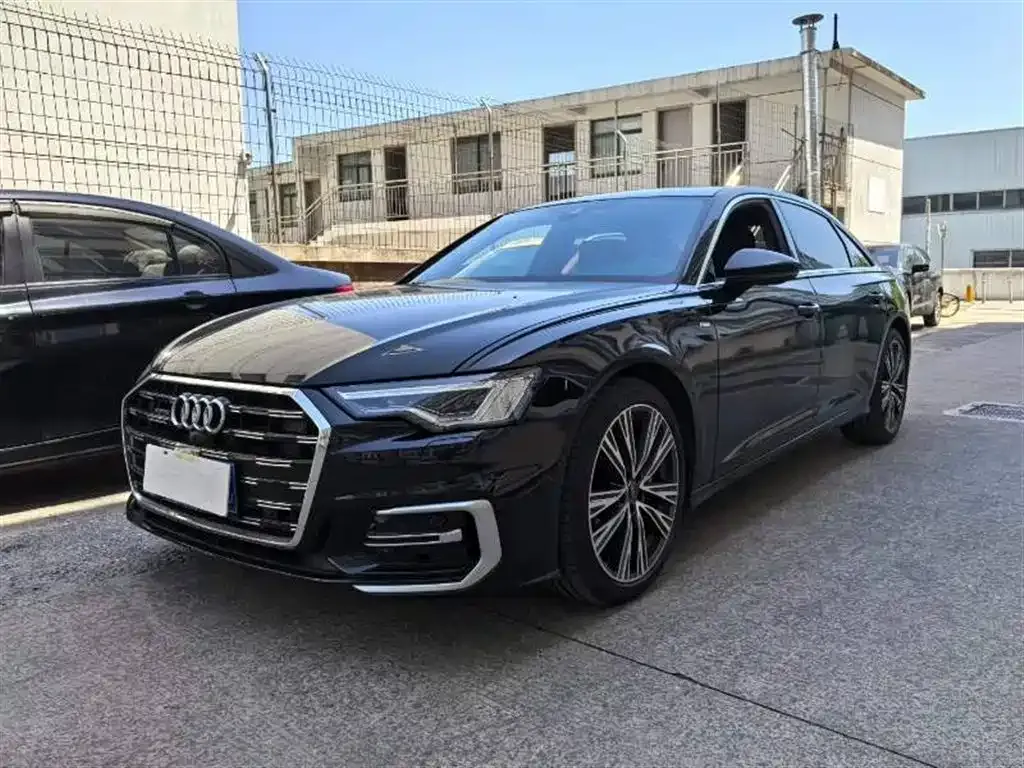 Audi A6L — фото 2