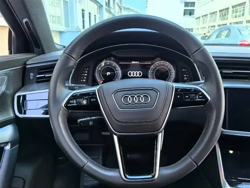 Audi A6L — фото 6