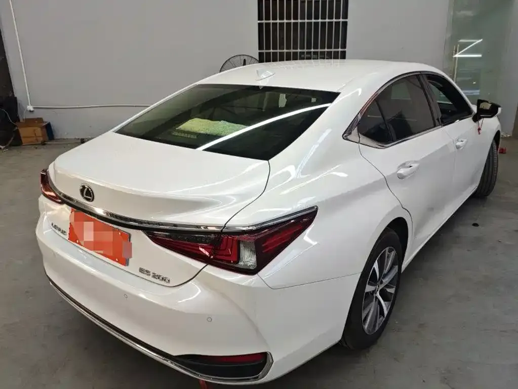 Lexus ES 2021 из CN, фото 7
