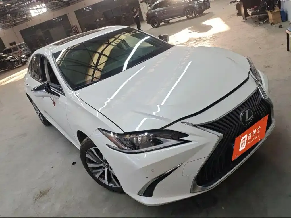 Lexus ES 2021 из CN, фото 10