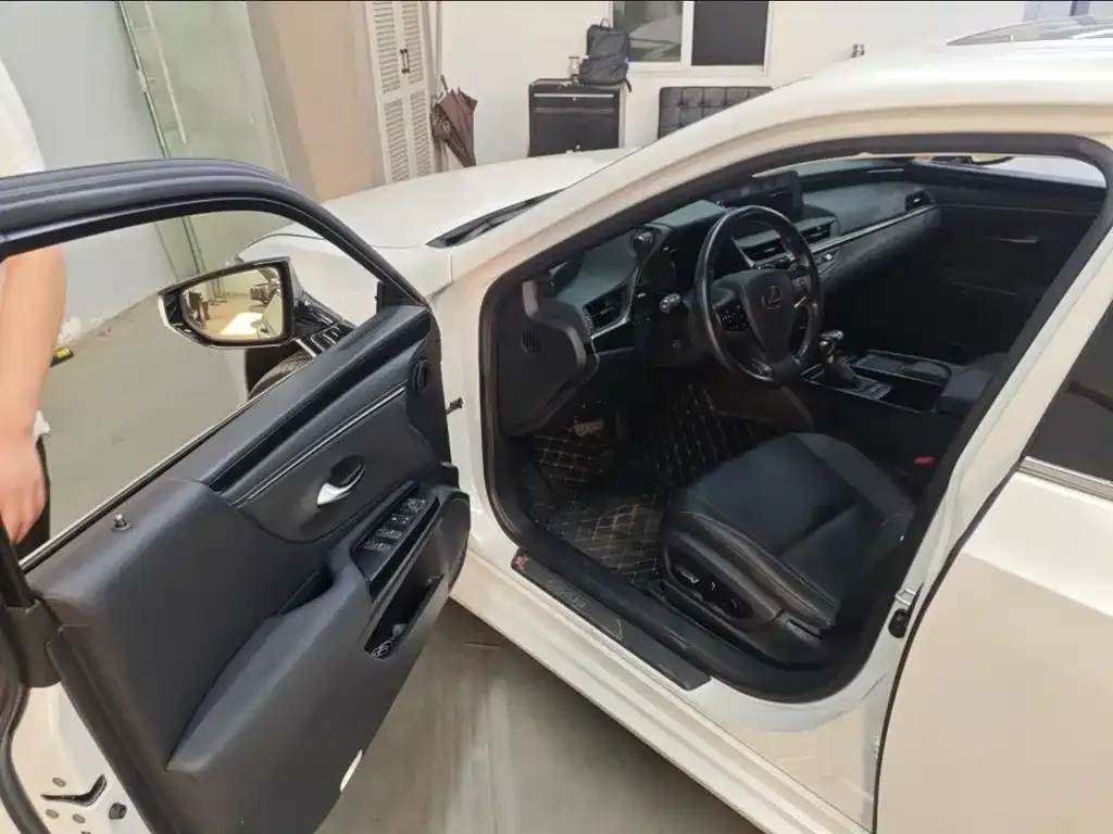Lexus ES 2021 из CN, фото 6