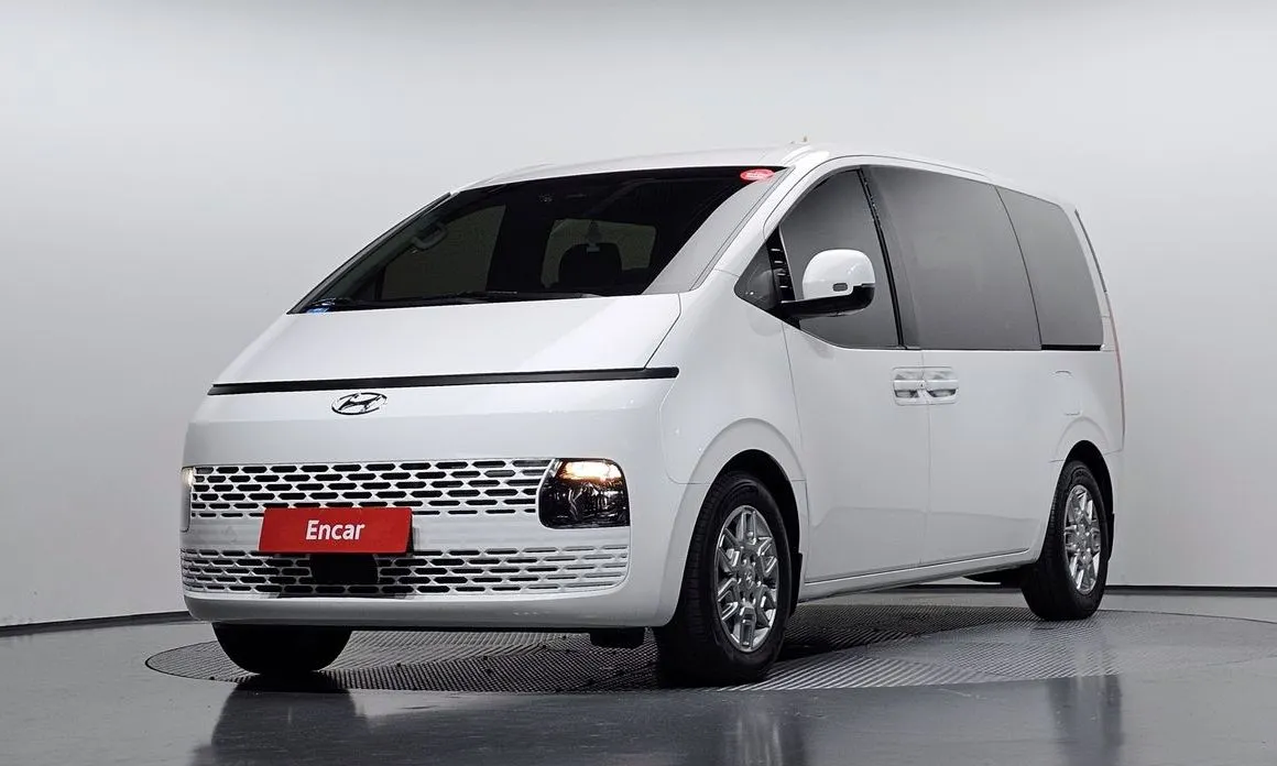 Hyundai Staria