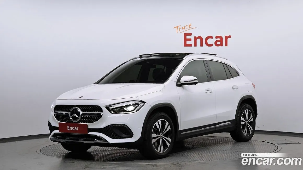 Mercedes-Benz GLA-Class