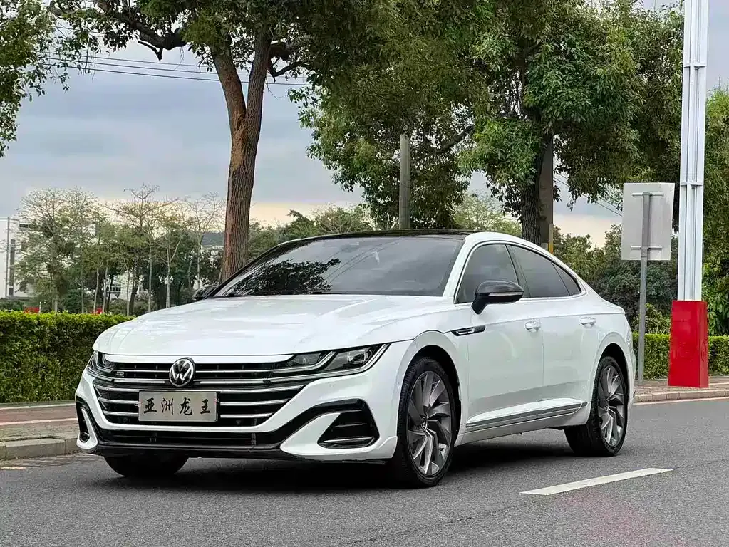 Volkswagen CC — фото 1