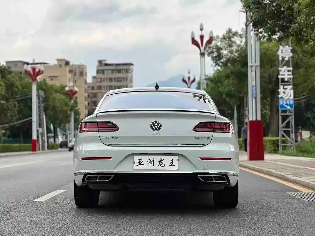 Volkswagen CC — фото 5