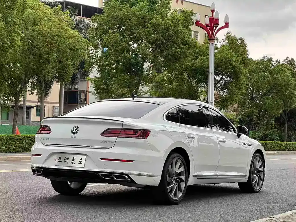 Volkswagen CC — фото 7