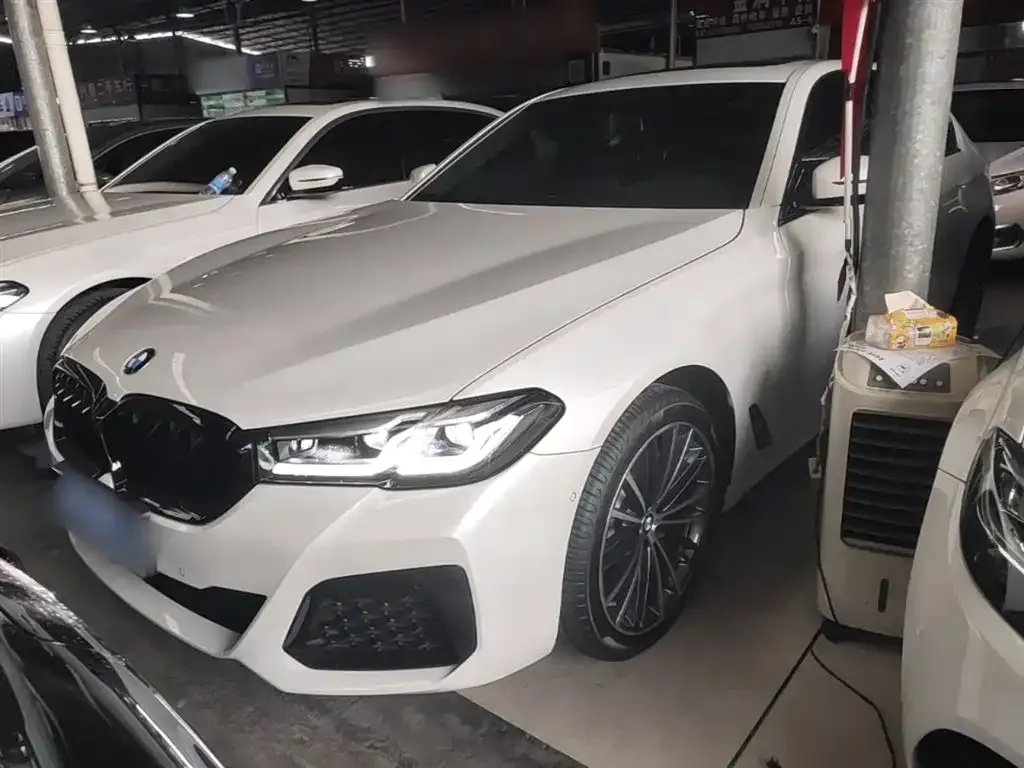 BMW 5 Series — фото 10