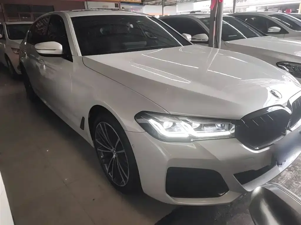 BMW 5 Series — фото 3