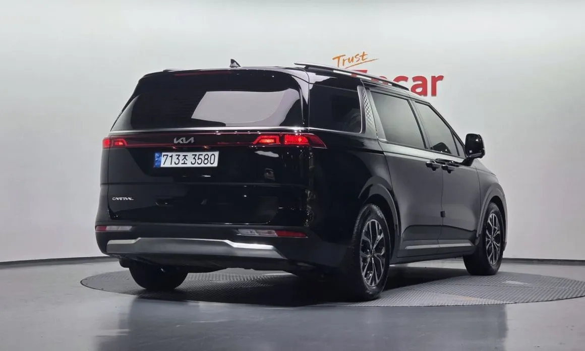 Kia Carnival 2023 из KR, фото 2