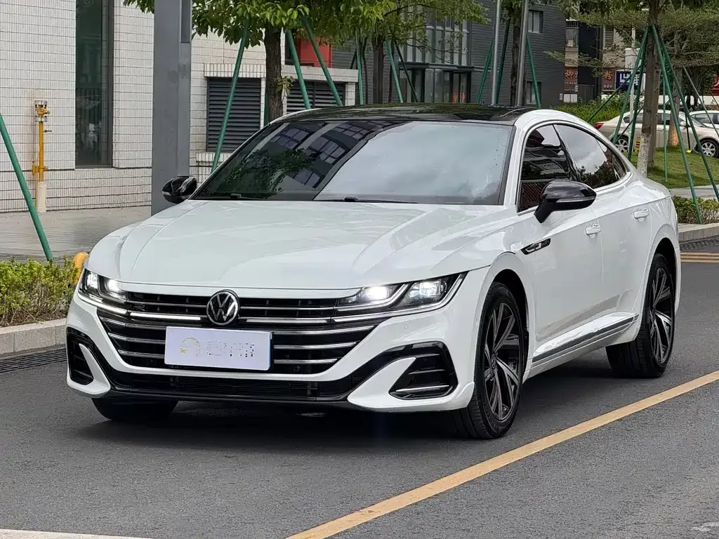 Volkswagen CC — фото 1