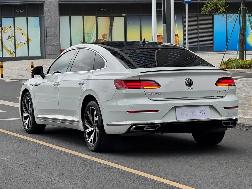 Volkswagen CC — фото 6