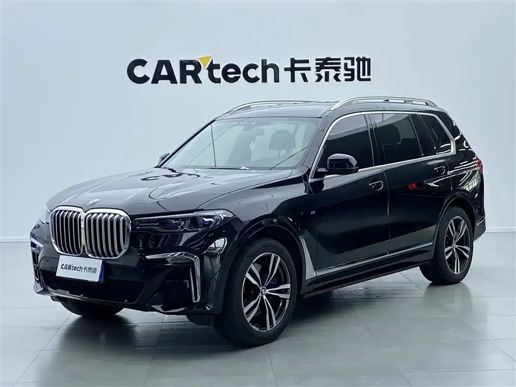 BMW X7 — фото 1