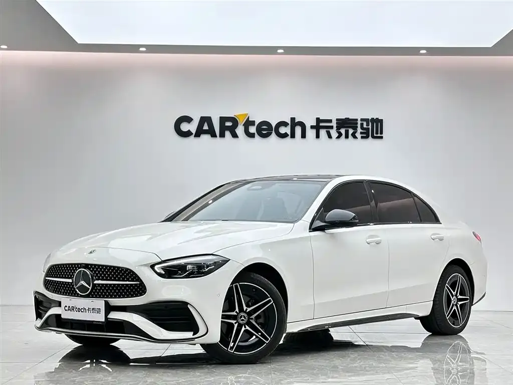 Mercedes-Benz C-Class — фото 1