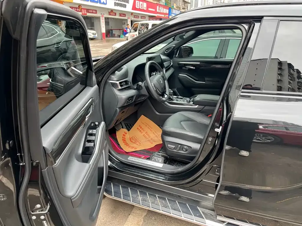 Toyota Crown Kluger 2022 из CN, фото 2
