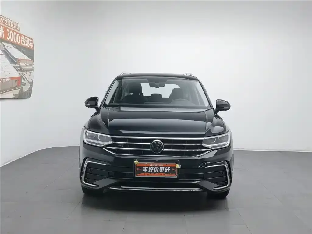 Volkswagen Tiguan L — фото 9