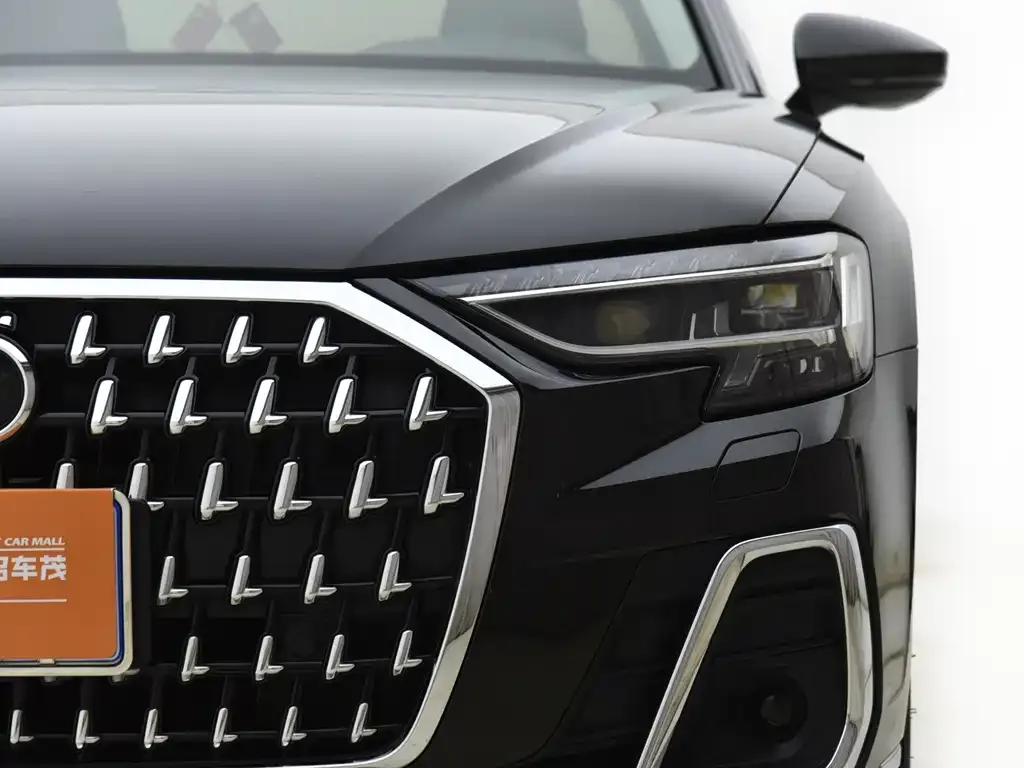 Audi A8 — фото 7