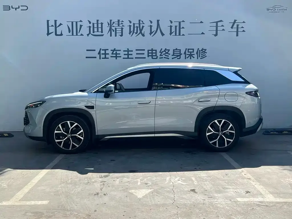 BYD L DM-i — фото 5